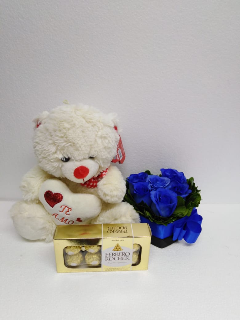 6 Rosas Azules en Caja Corazn, Bombones Ferrero Rocher 100Grs y Peluche con corazn 30cm